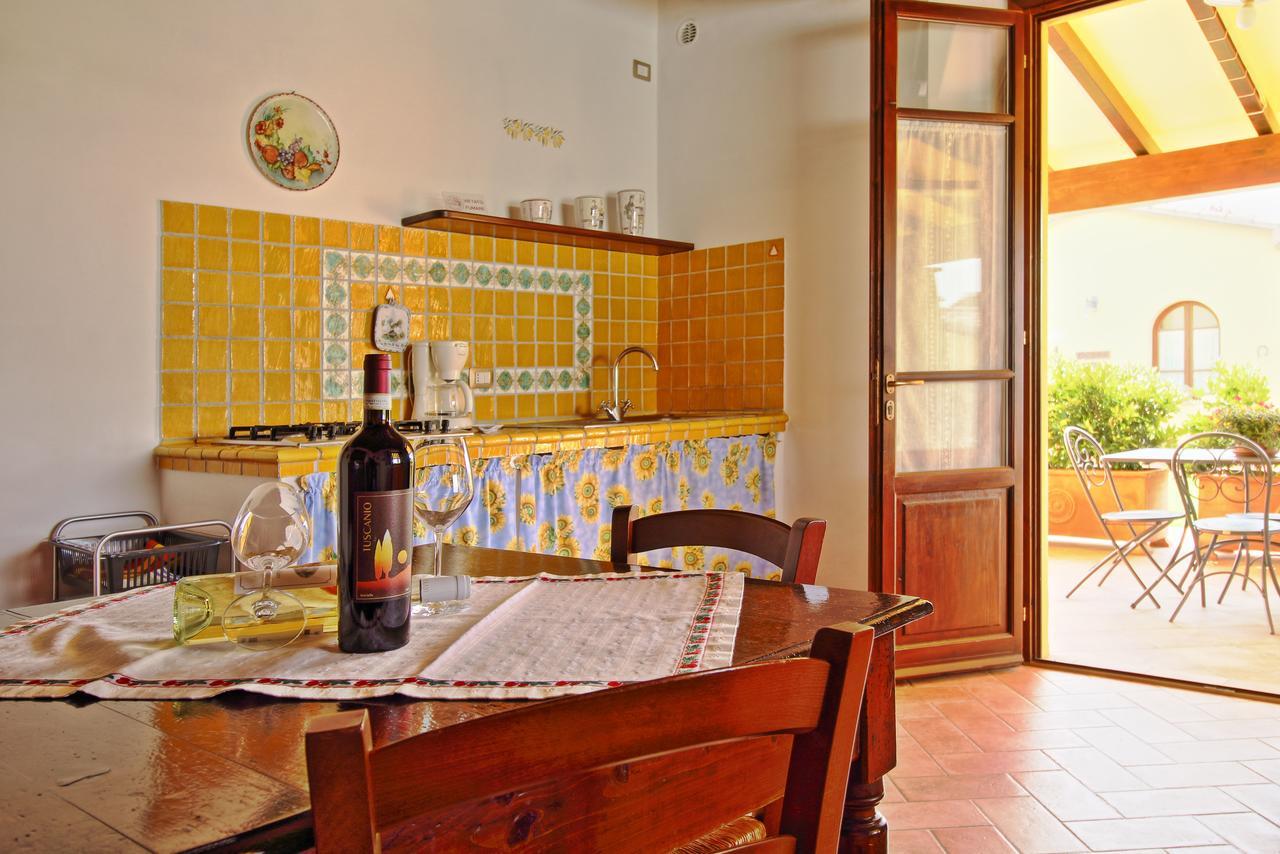 Podere Tre Cipressi Aparthotel Campiglia Marittima Exterior photo